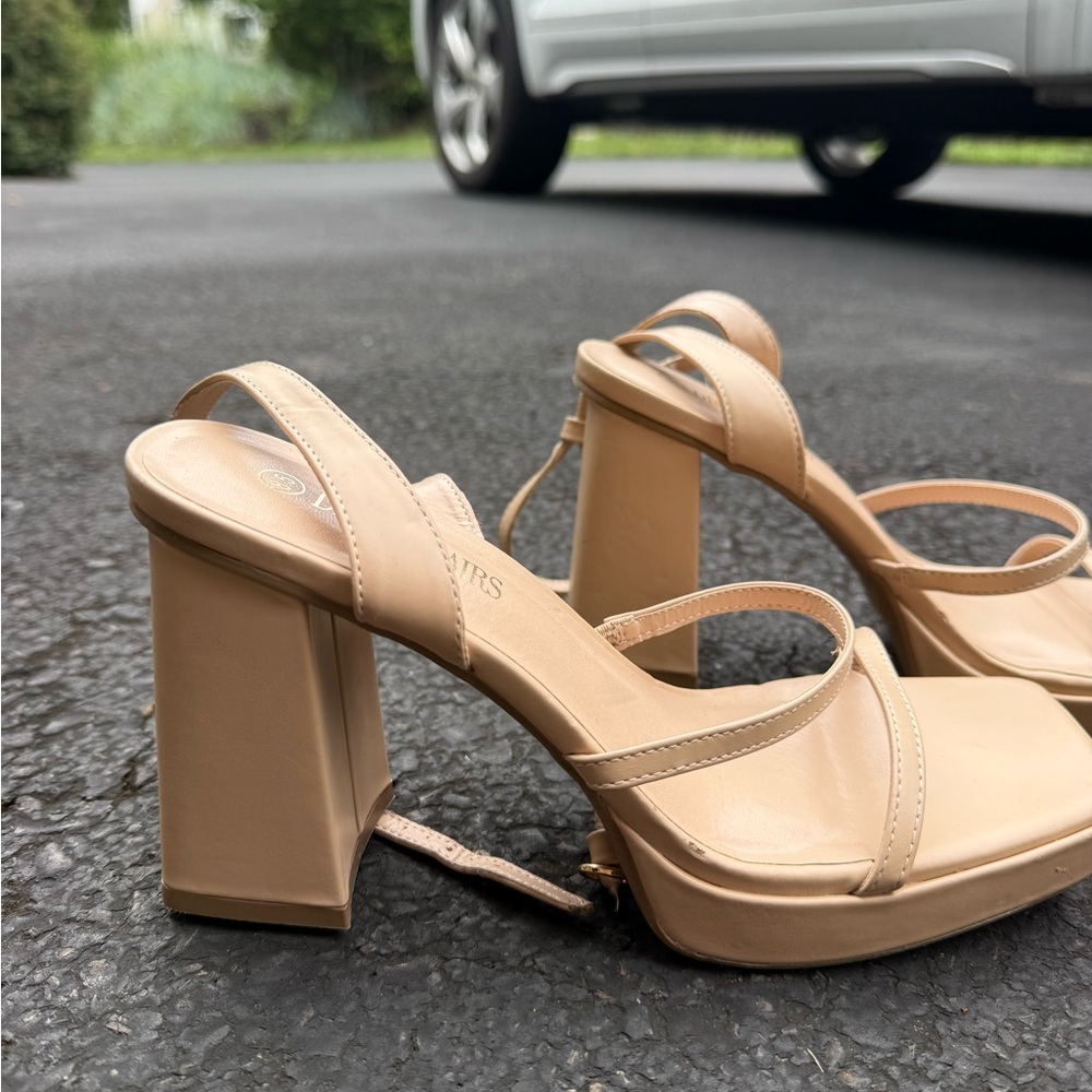 Dream Pairs Tan Block Heel Sandals